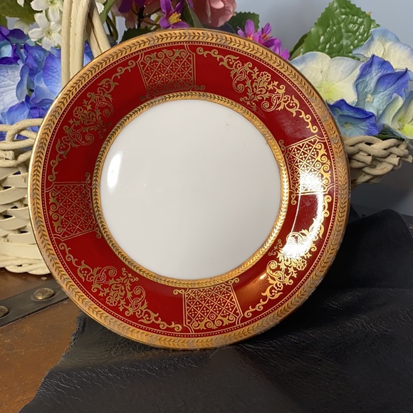 . Vintage Neiman Marcus "Legend Ruby" Plate # 9348 - Red & Gold Pattern 6.5" - Picture 2 of 6